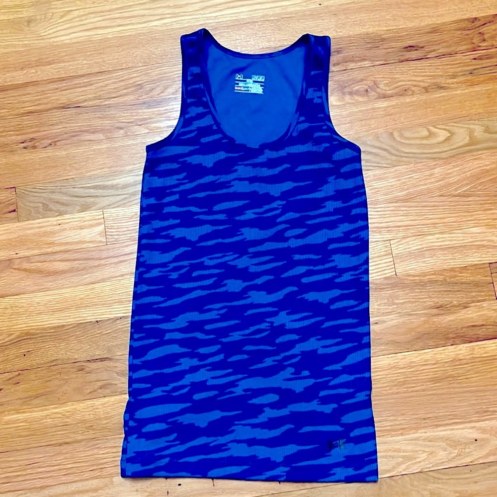 Under Amour heat gear fitted Medium women tank teal blue camouflage